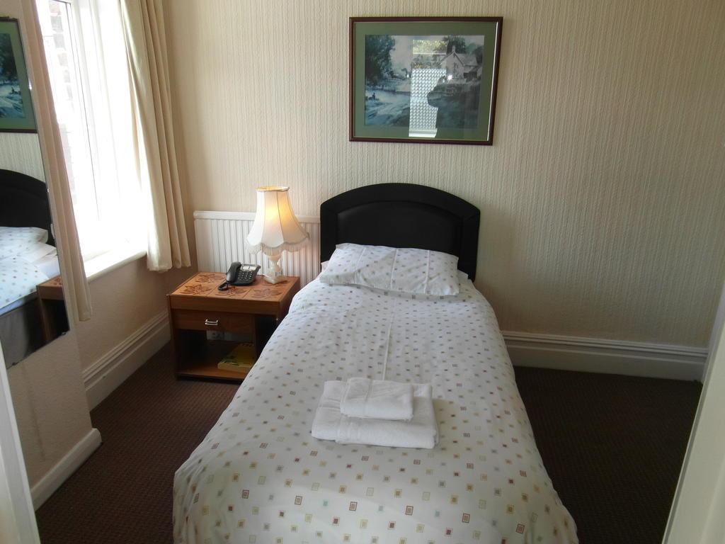 Lisdoonie Hotel Барроу-ин-Фернесс Номер фото