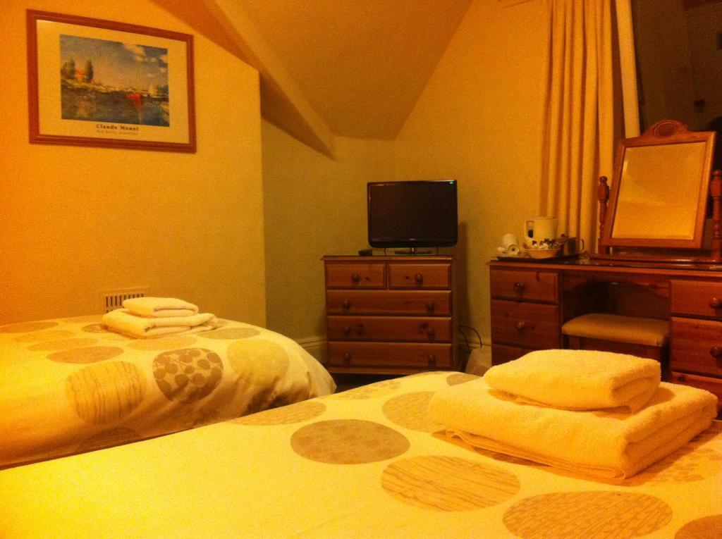 Lisdoonie Hotel Барроу-ин-Фернесс Номер фото